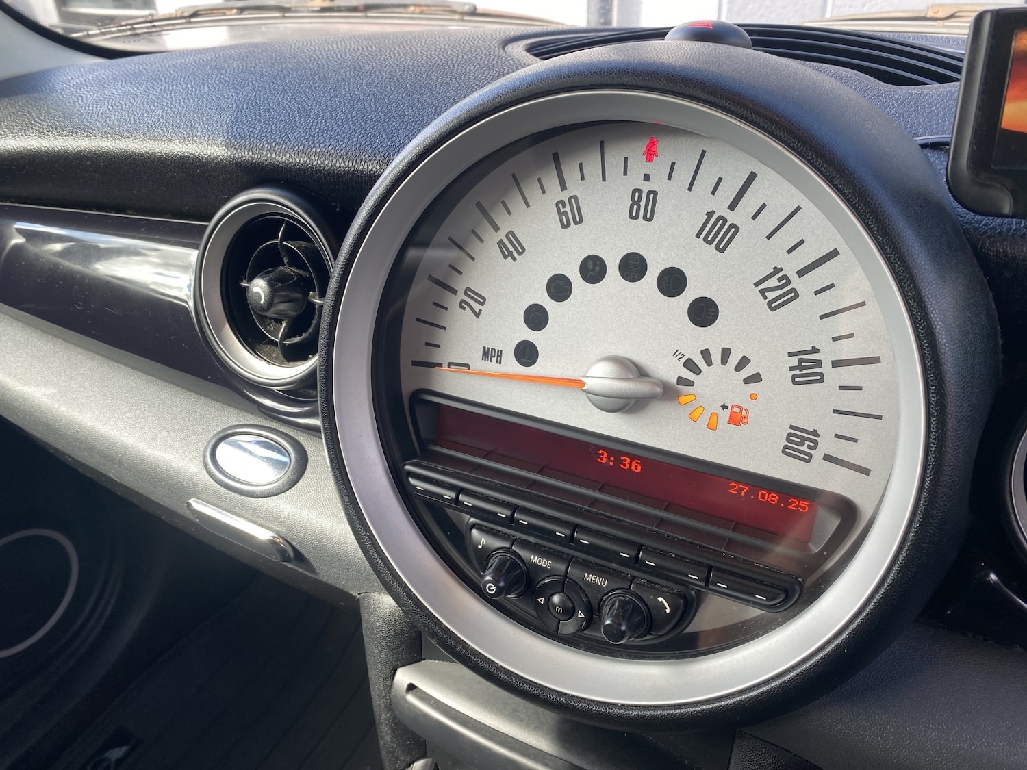 Used MINI Hatch 2011 for sale - 77762658: Photo 24