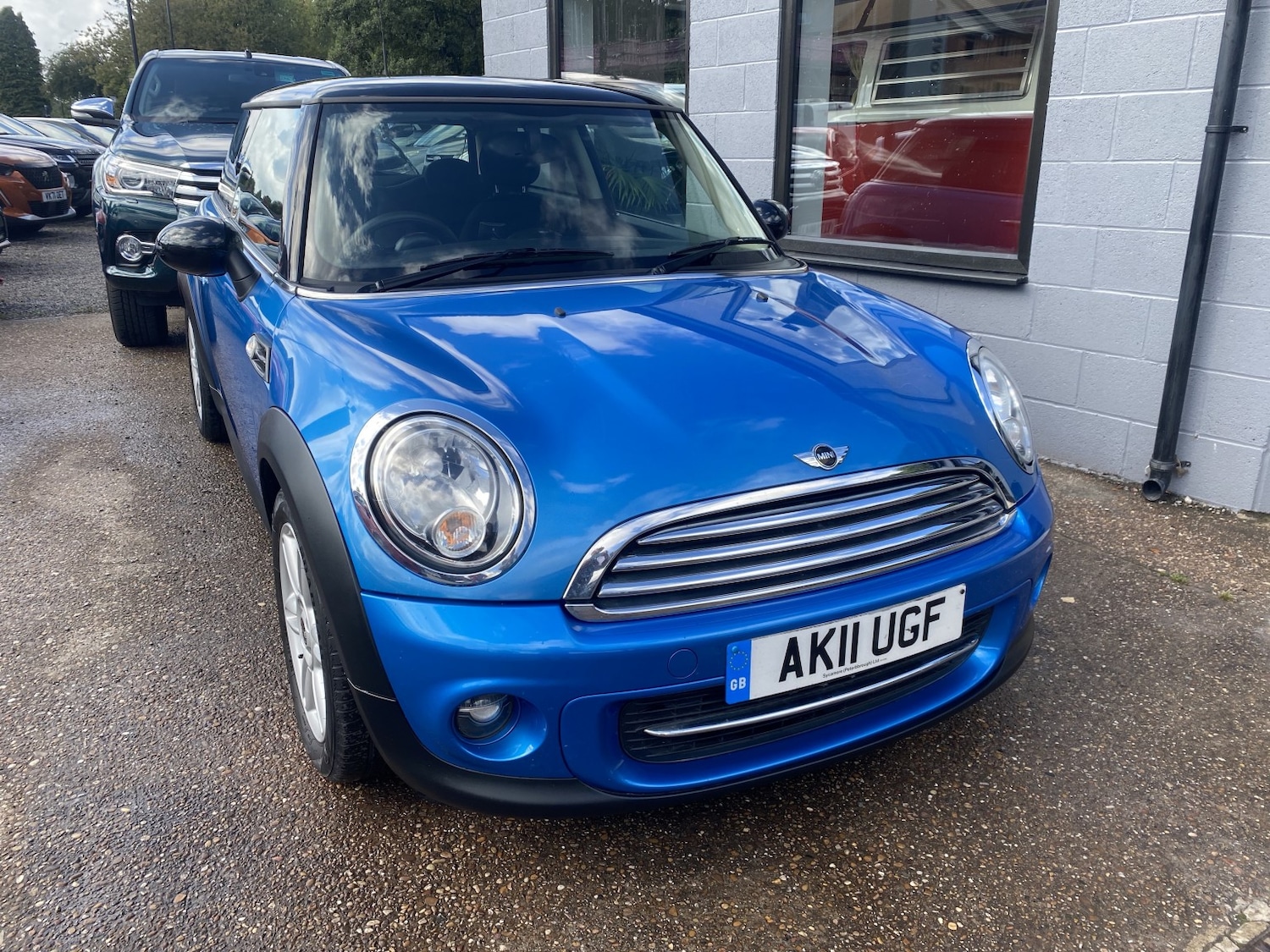 Used MINI Hatch 2011 for sale - 77762658: Photo 4