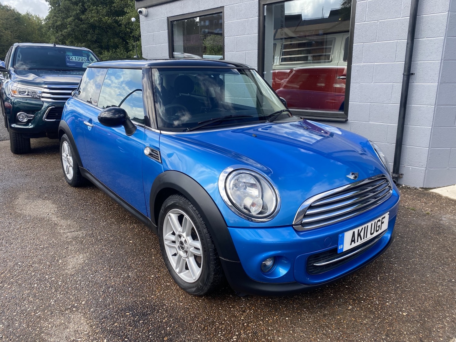 Used MINI Hatch 2011 for sale - 77762658: Photo 5