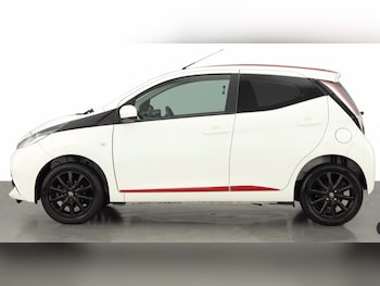 Used Toyota AYGO 2017 for sale - 78553612: Photo