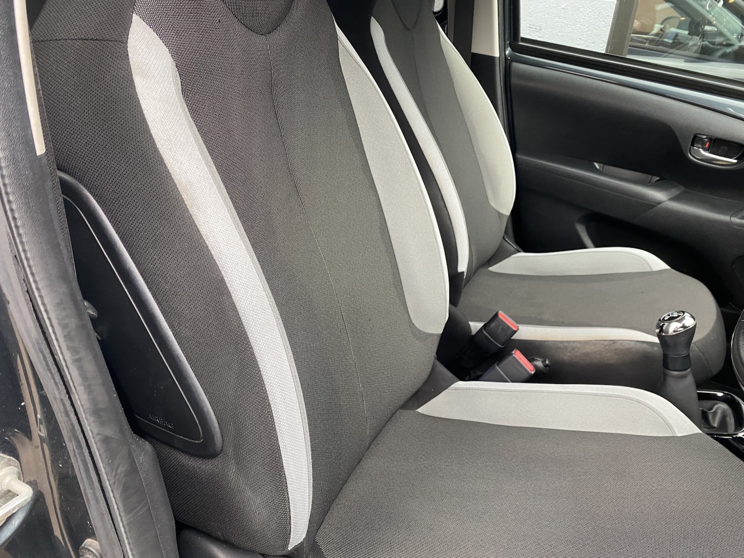 Used Toyota AYGO 2018 for sale - 77762644: Photo 22