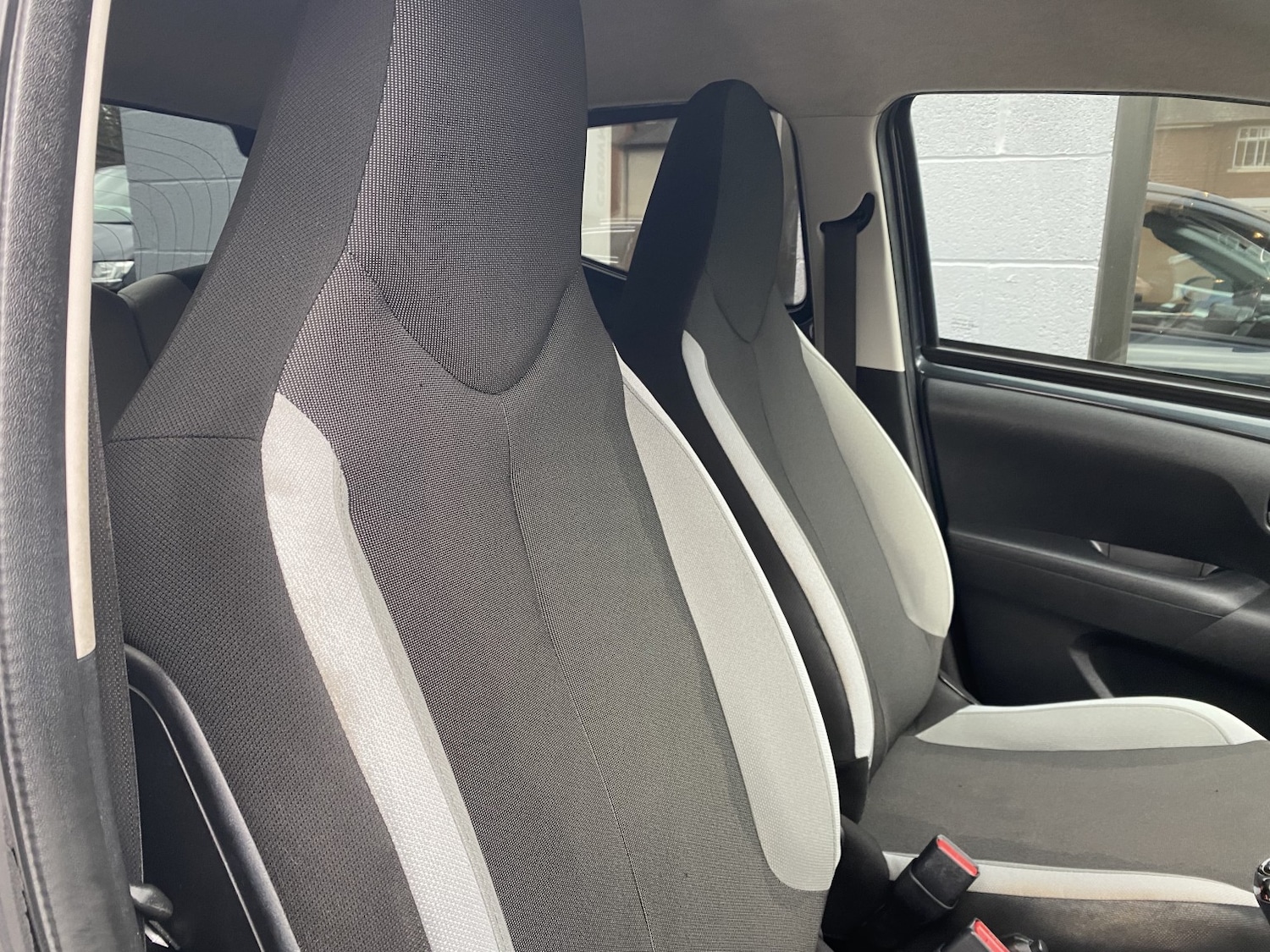 Used Toyota AYGO 2018 for sale - 77762644: Photo 23