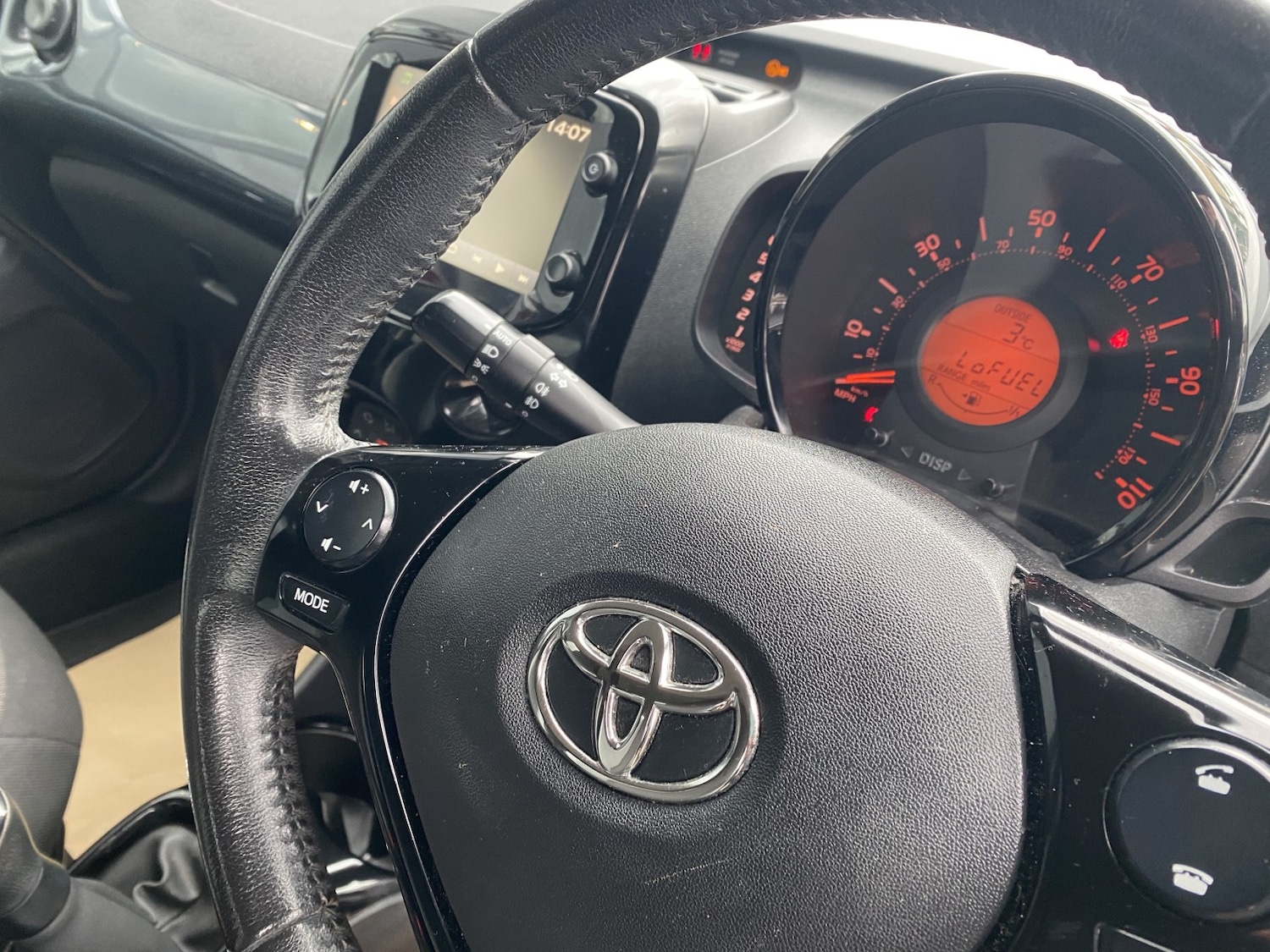Used Toyota AYGO 2018 for sale - 77762644: Photo 28