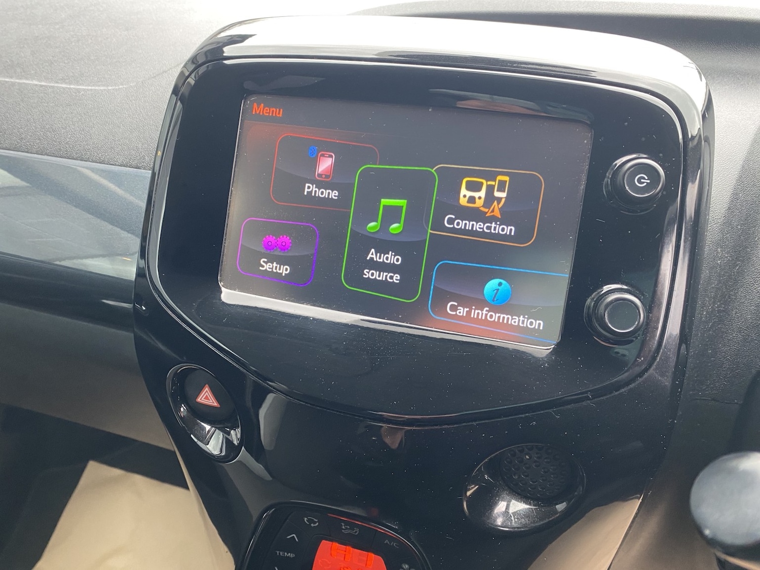 Used Toyota AYGO 2018 for sale - 77762644: Photo 33