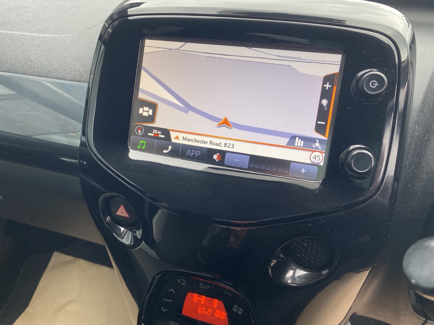 Used Toyota AYGO 2018 for sale - 77762644: Photo 34