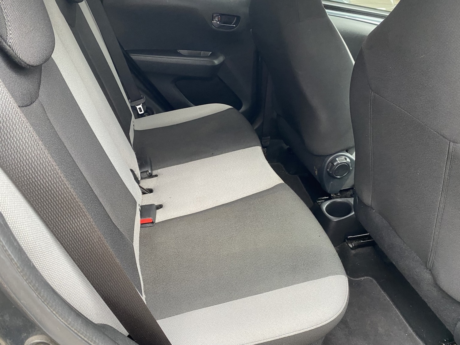 Used Toyota AYGO 2018 for sale - 77762644: Photo 44