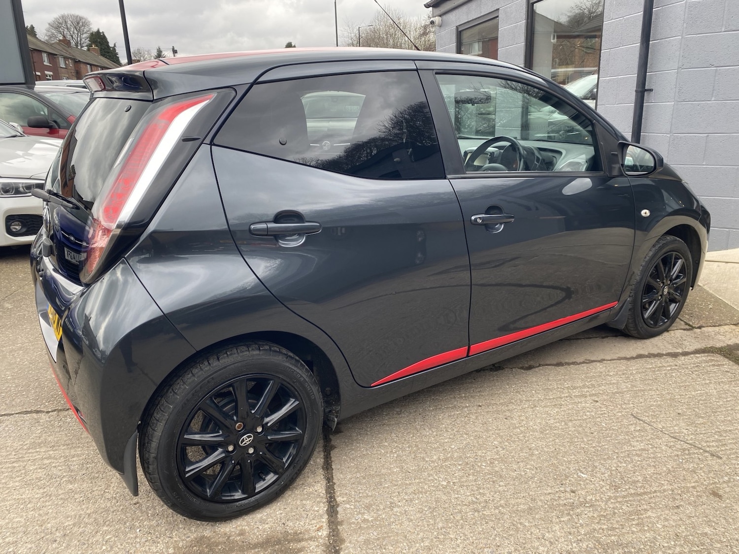 Used Toyota AYGO 2018 for sale - 77762644: Photo 8