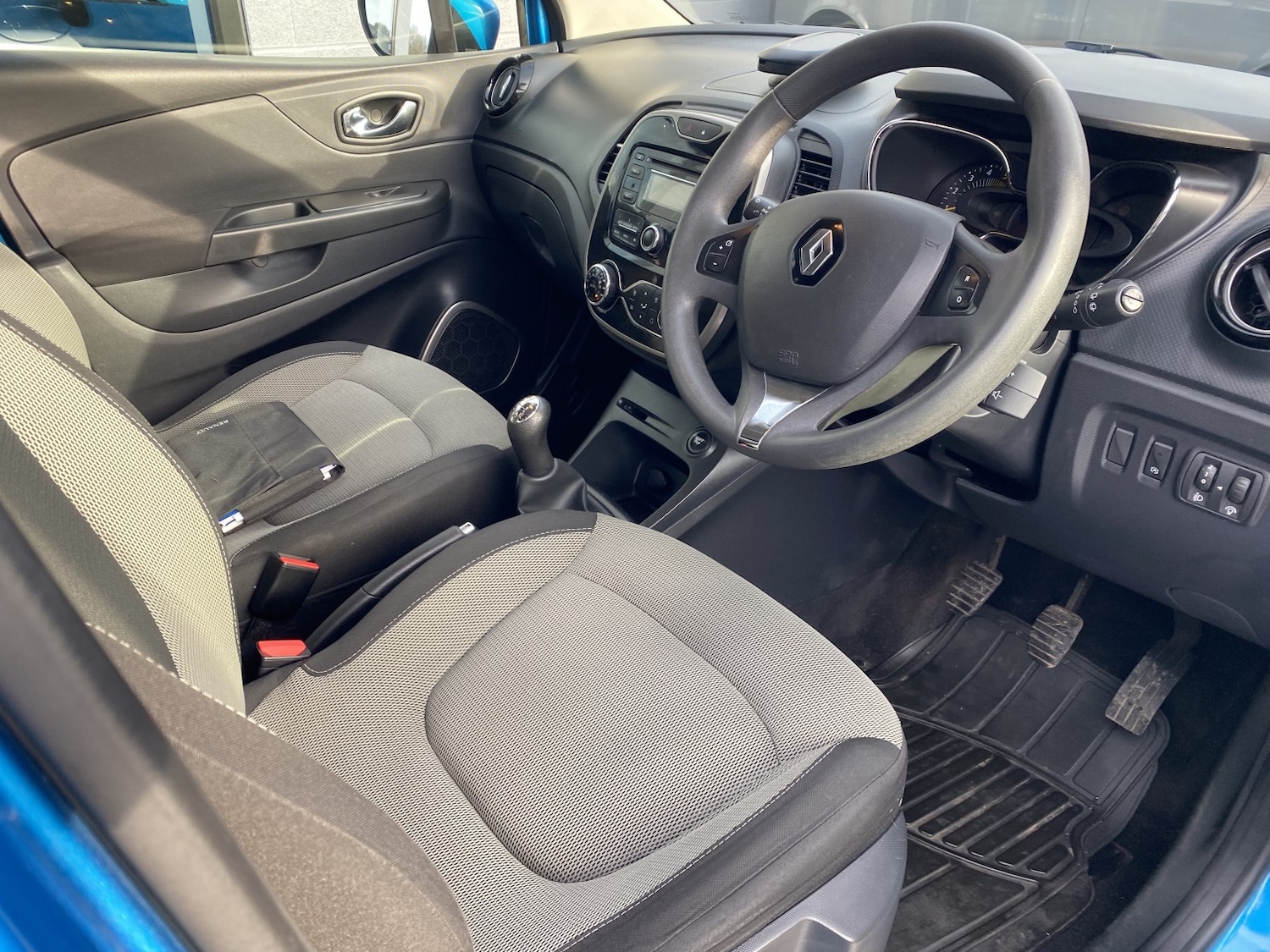 Used Renault Captur 2014 for sale - 77762653: Photo 17