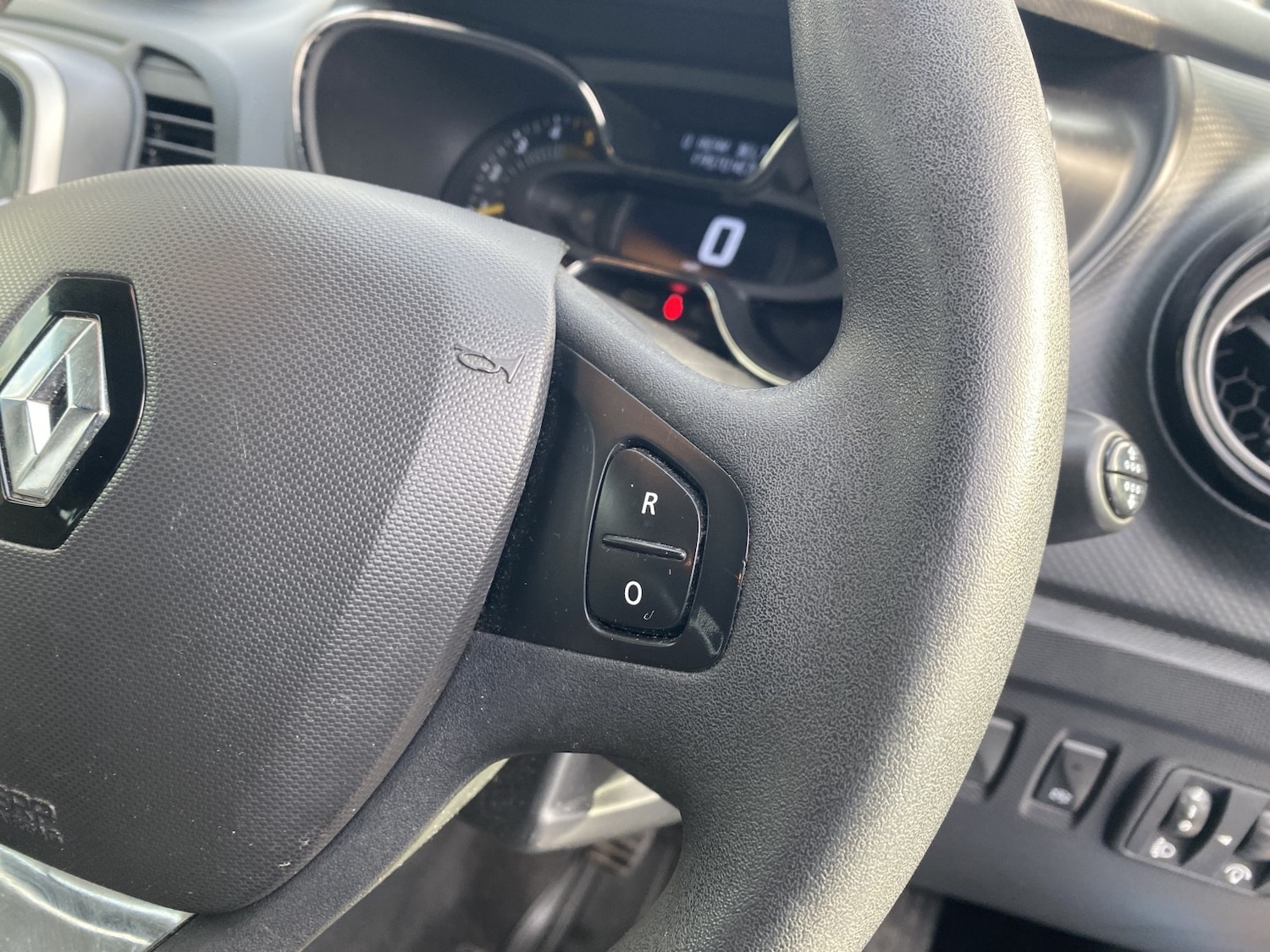 Used Renault Captur 2014 for sale - 77762653: Photo 20