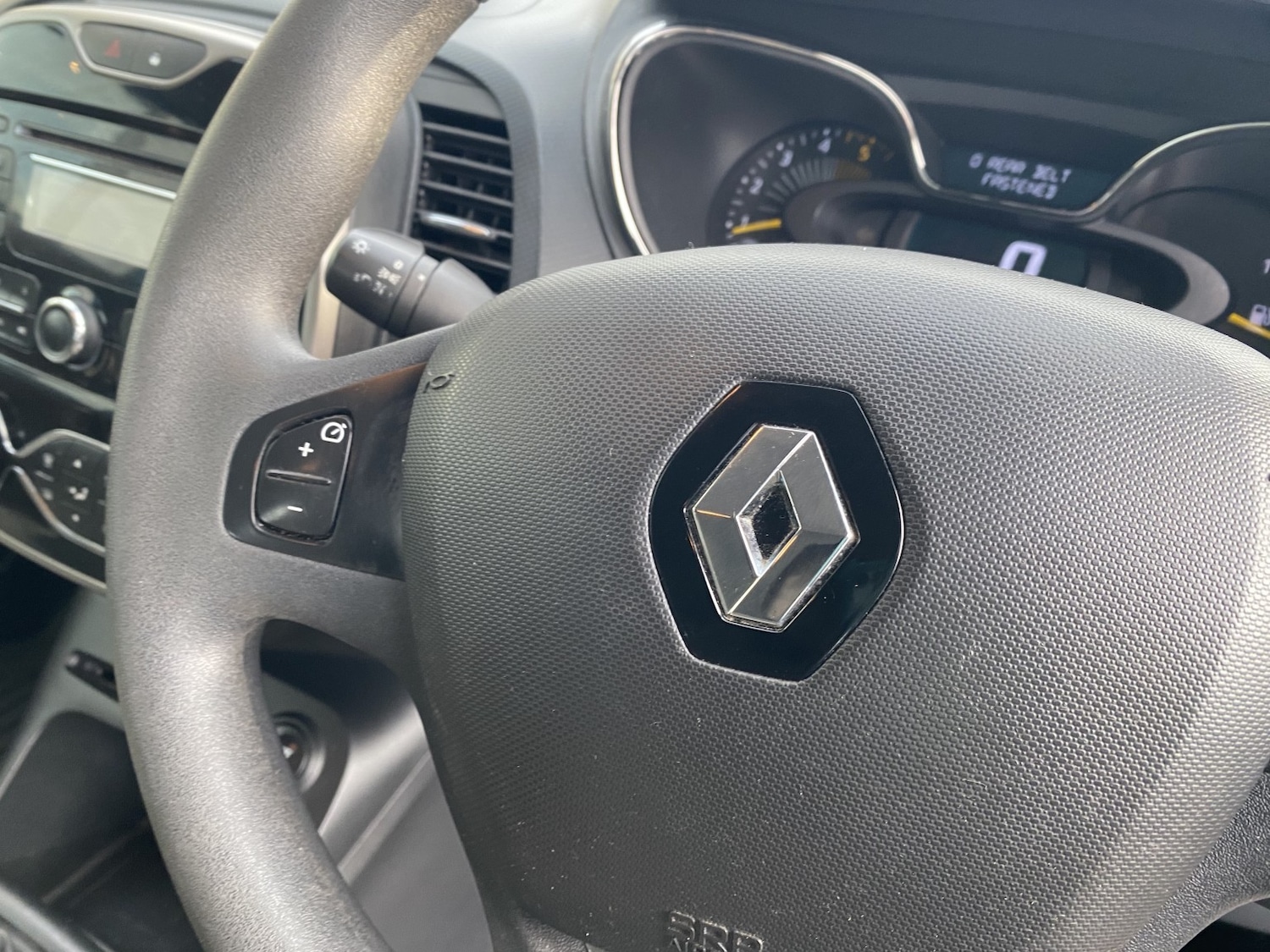 Used Renault Captur 2014 for sale - 77762653: Photo 21