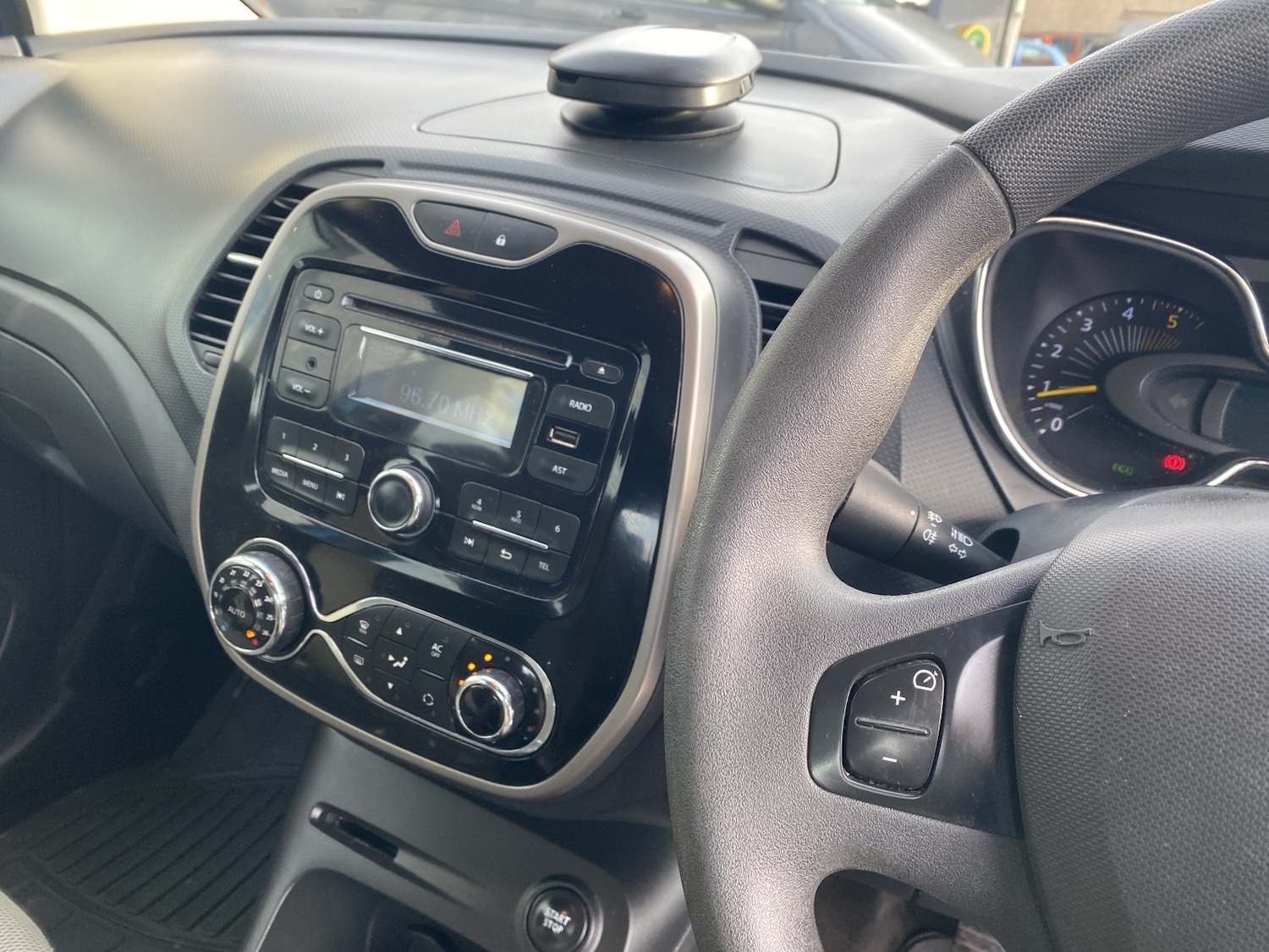 Used Renault Captur 2014 for sale - 77762653: Photo 23