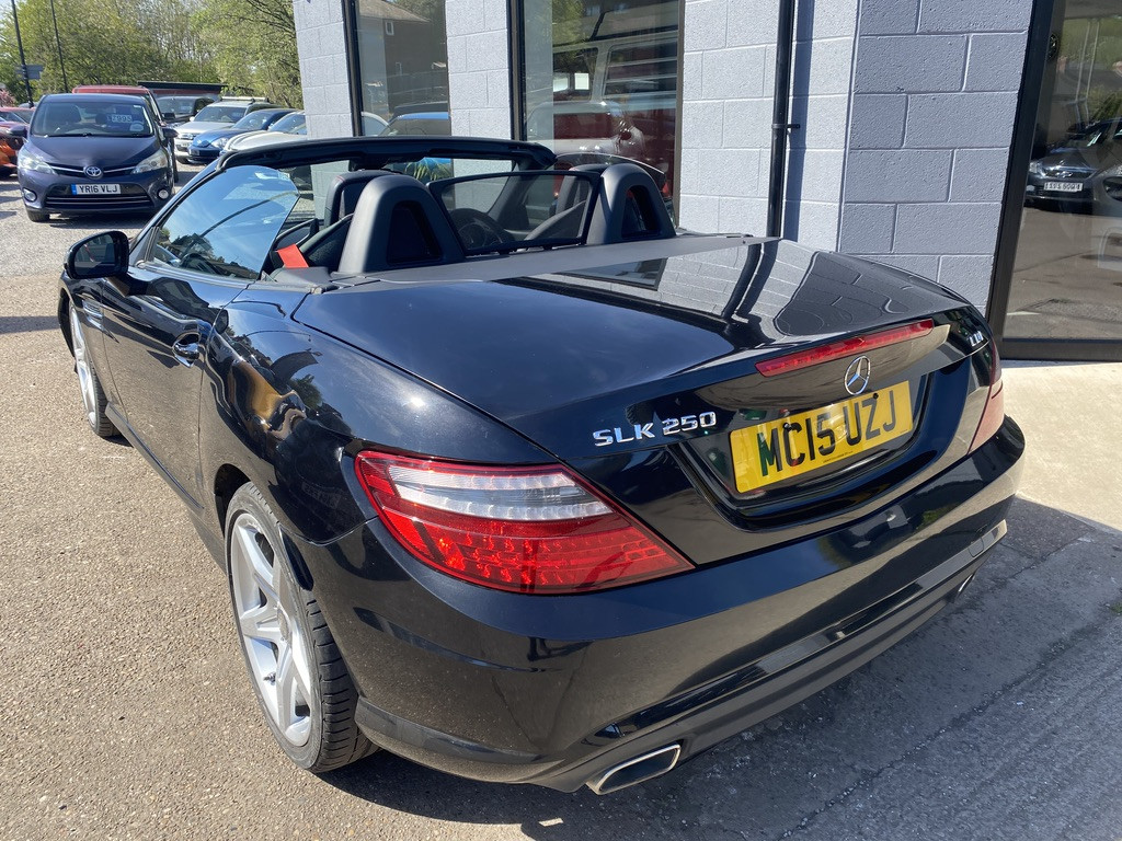 Used Mercedes-Benz SLK 2015 for sale - 77762657: Photo 17