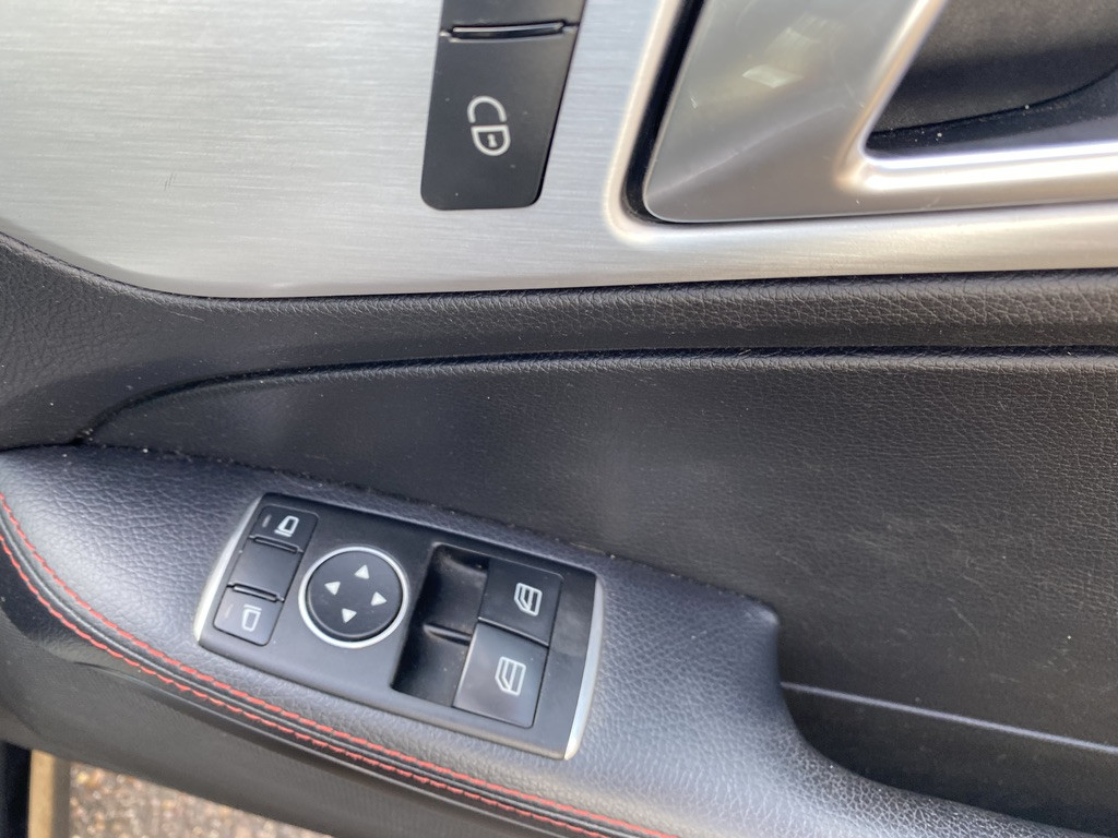 Used Mercedes-Benz SLK 2015 for sale - 77762657: Photo 29