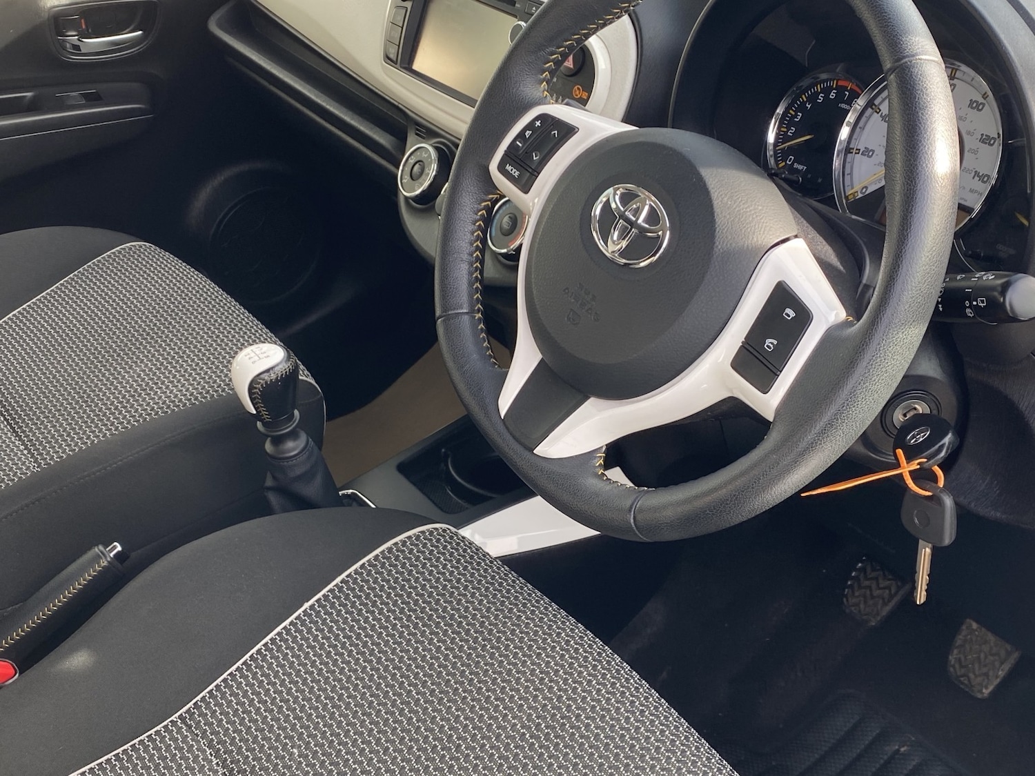 Used Toyota Yaris 2013 for sale - 77762656: Photo 17