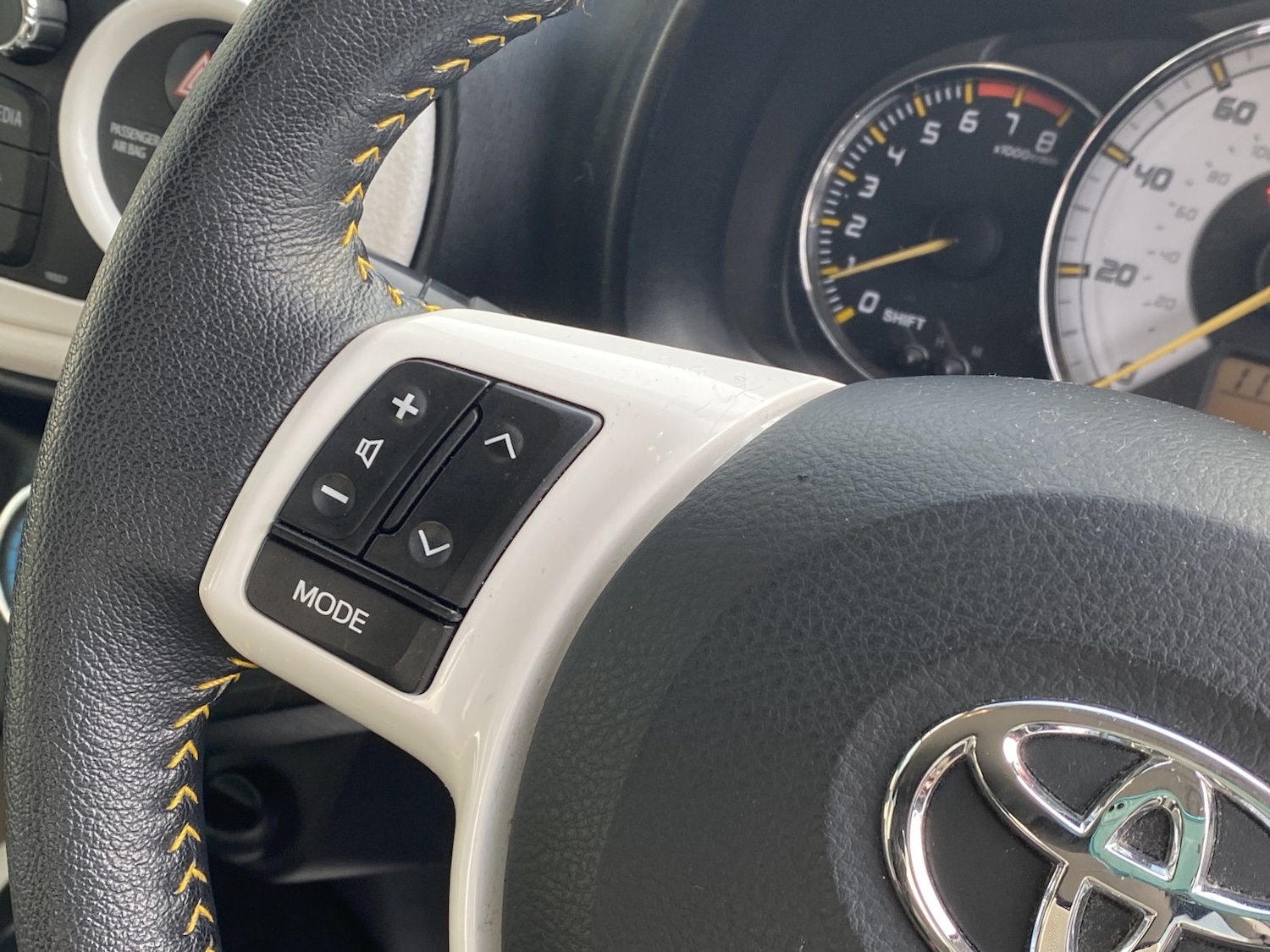 Used Toyota Yaris 2013 for sale - 77762656: Photo 20