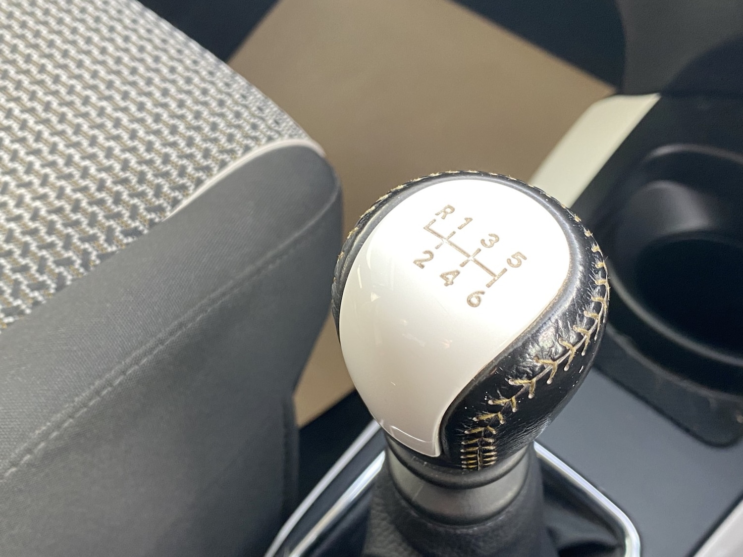 Used Toyota Yaris 2013 for sale - 77762656: Photo 27