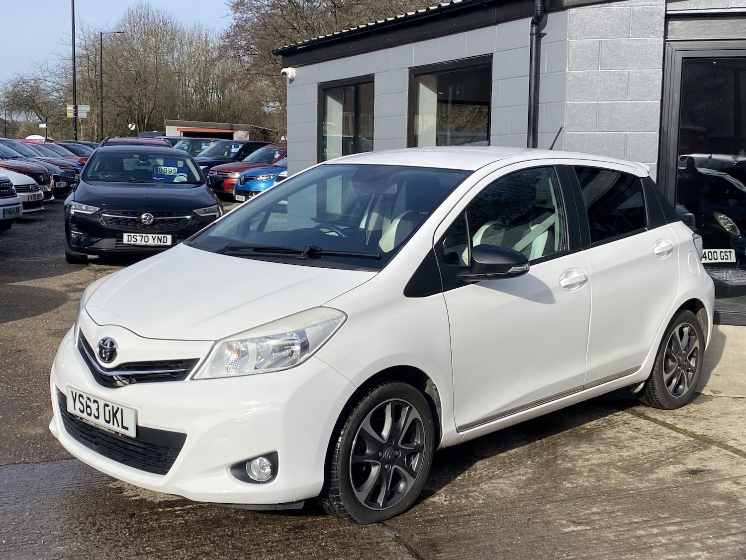 Used Toyota Yaris 2013 for sale - 77762656: Photo 3