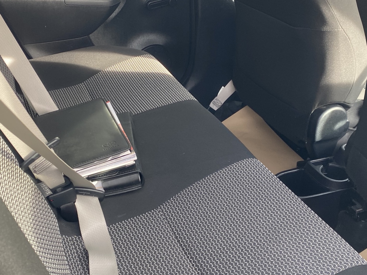 Used Toyota Yaris 2013 for sale - 77762656: Photo 34