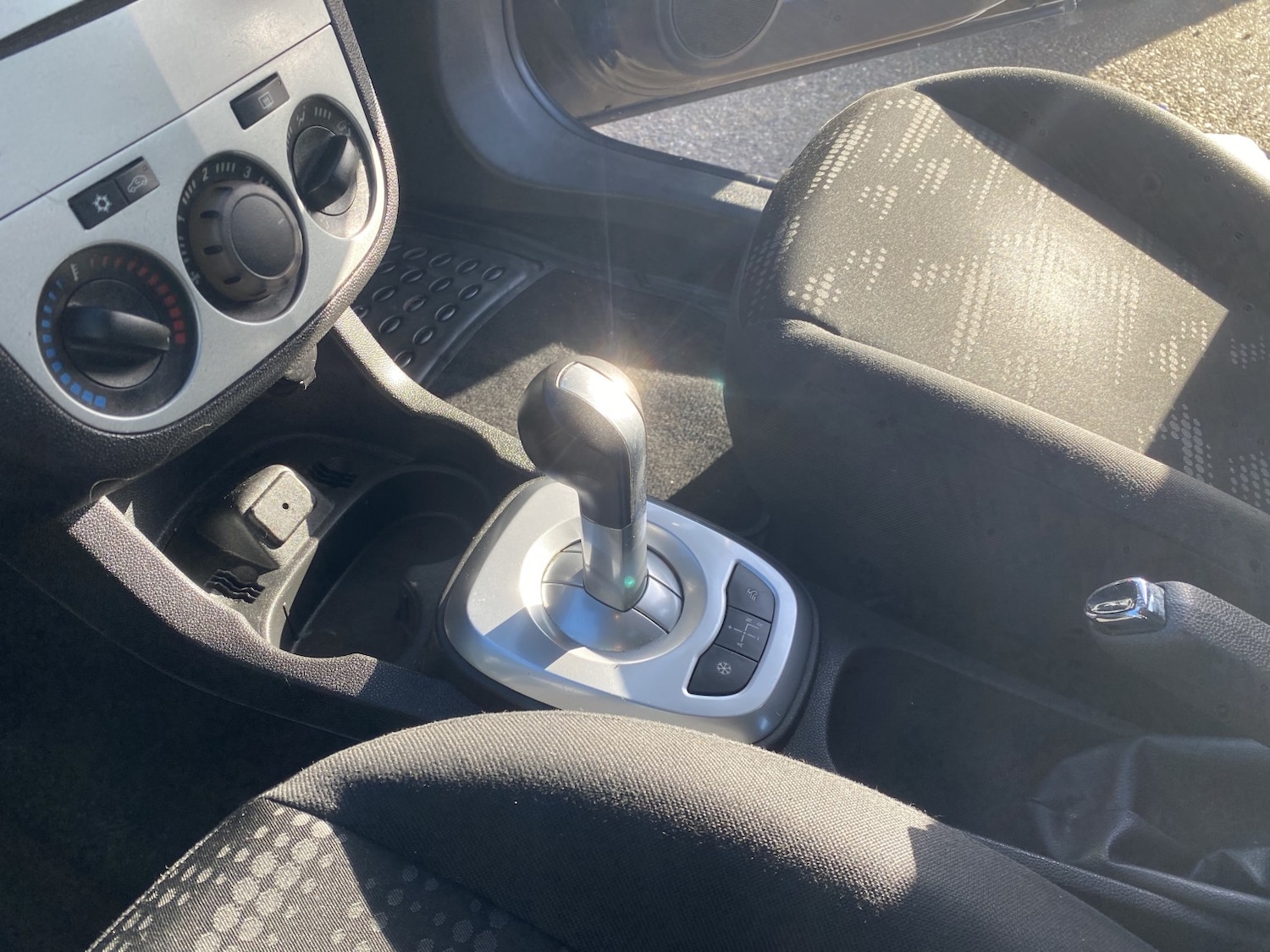 Used Vauxhall Corsa 2014 for sale - 77762662: Photo 22