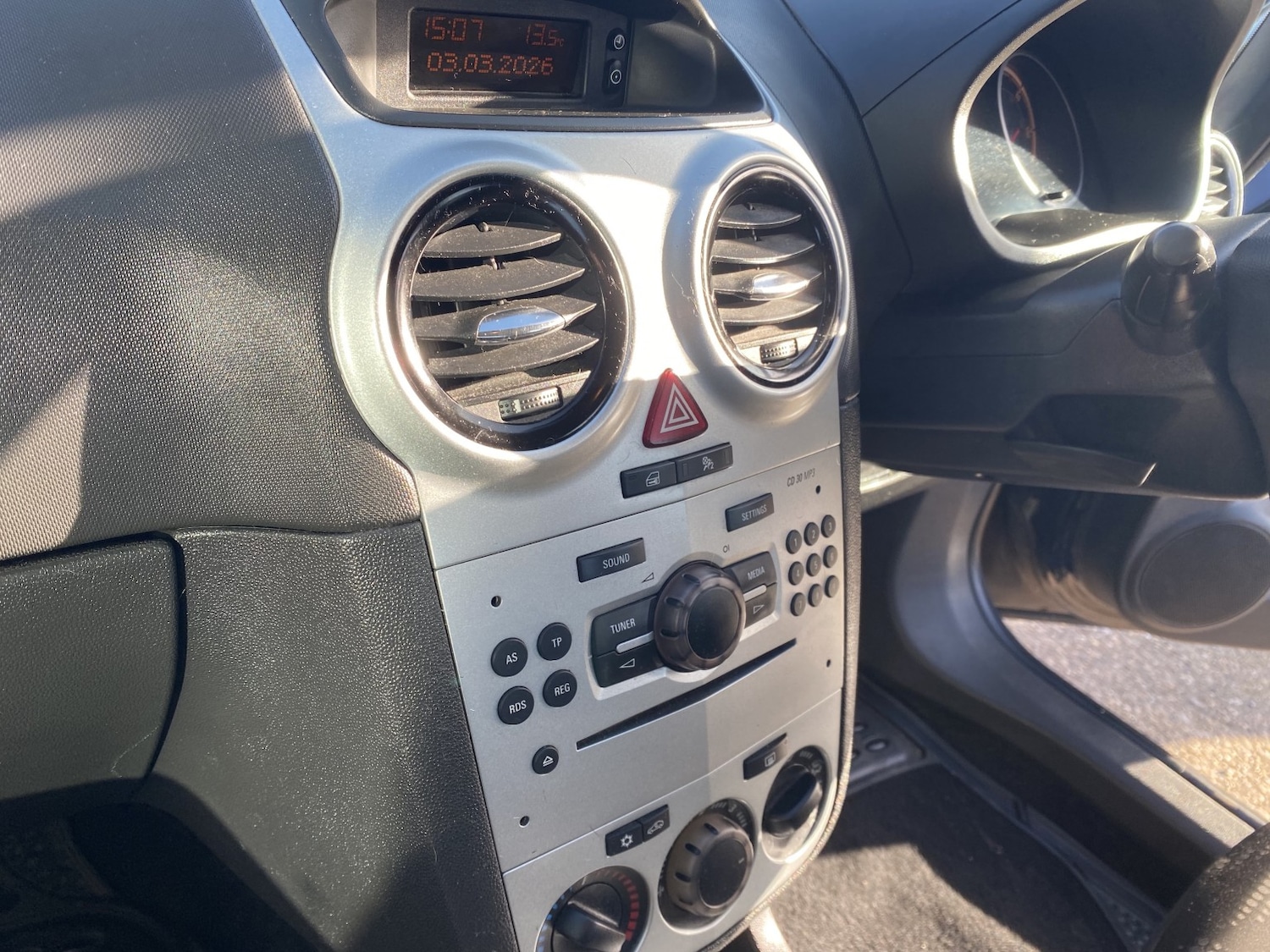 Used Vauxhall Corsa 2014 for sale - 77762662: Photo 23