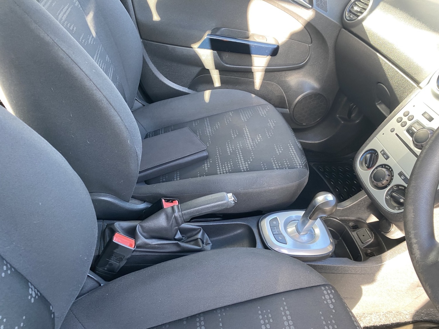 Used Vauxhall Corsa 2014 for sale - 77762662: Photo 31