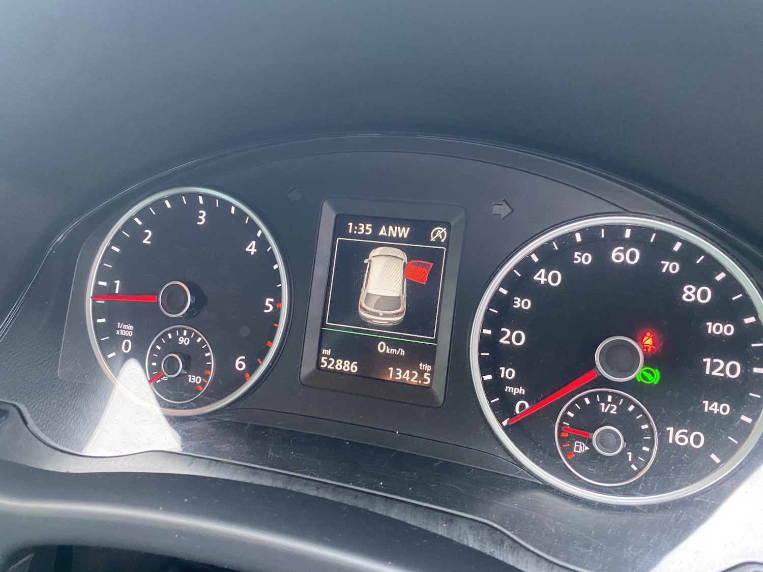 Used Volkswagen Tiguan 2015 for sale - 77762664: Photo 24