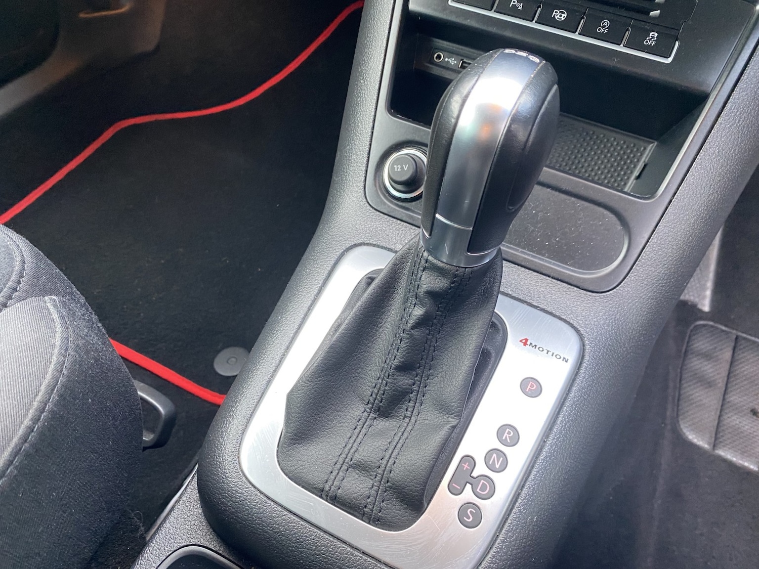 Used Volkswagen Tiguan 2015 for sale - 77762664: Photo 26