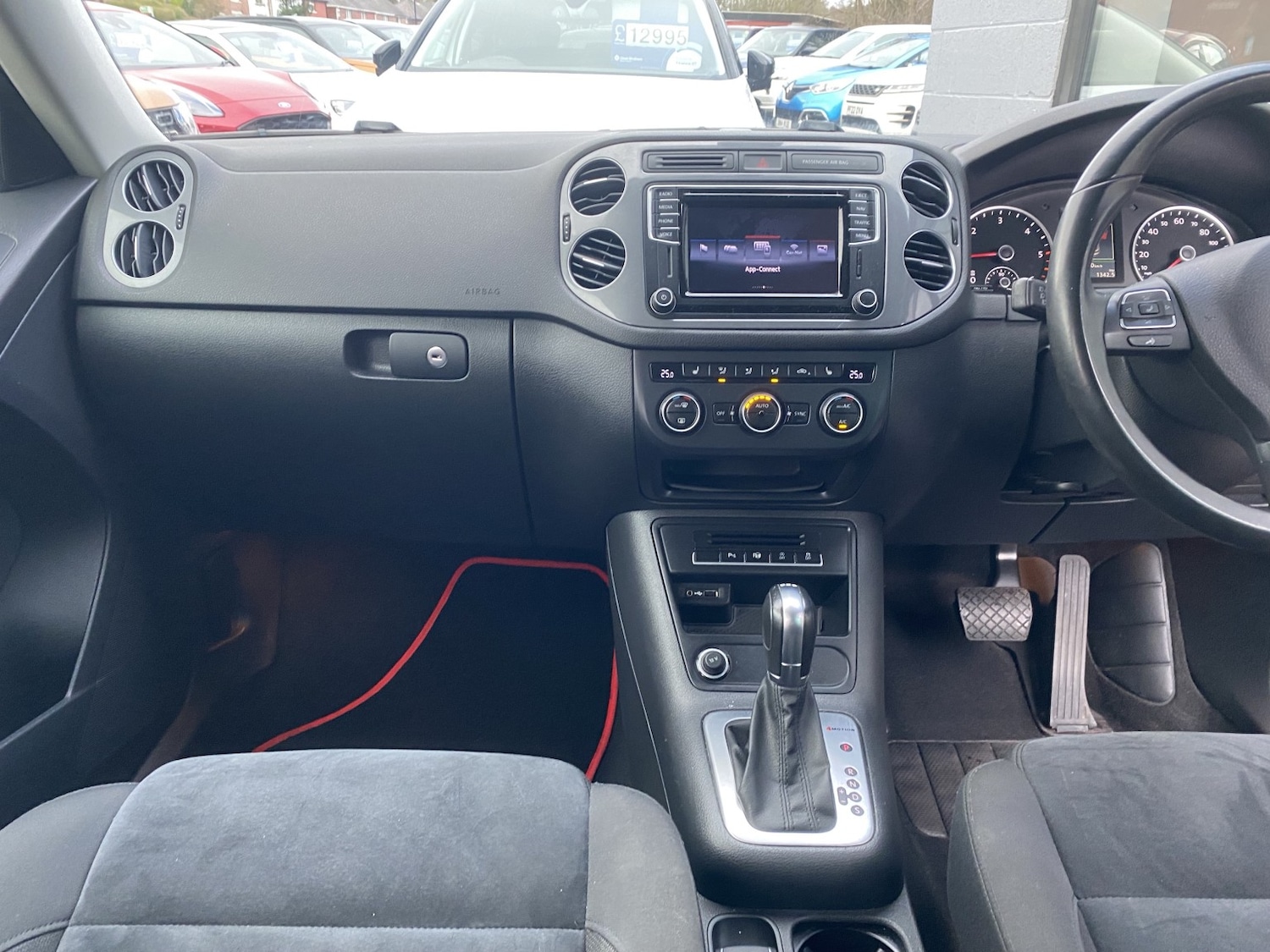 Used Volkswagen Tiguan 2015 for sale - 77762664: Photo 34