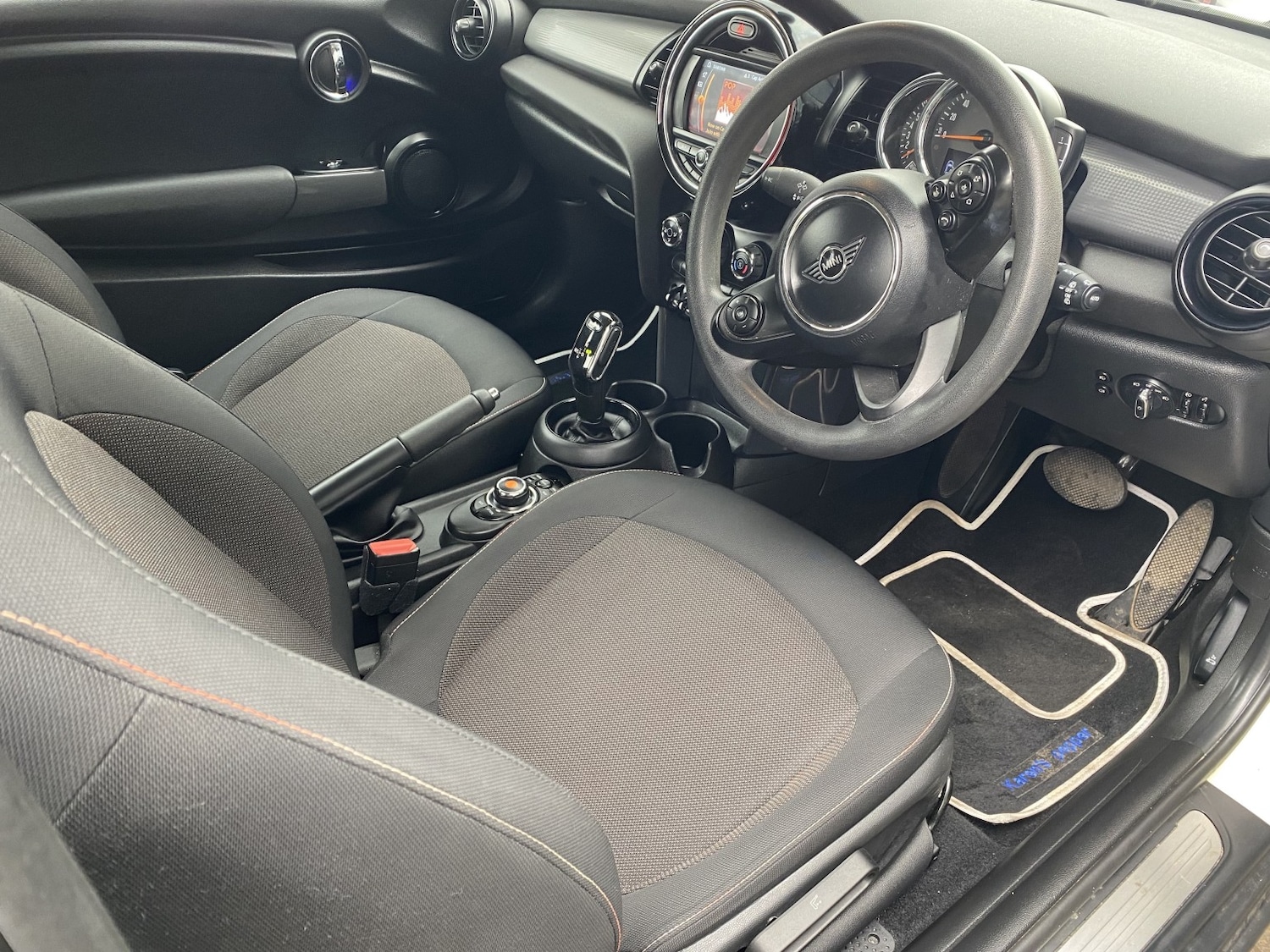 Used MINI Hatch 2019 for sale - 77762661: Photo 17