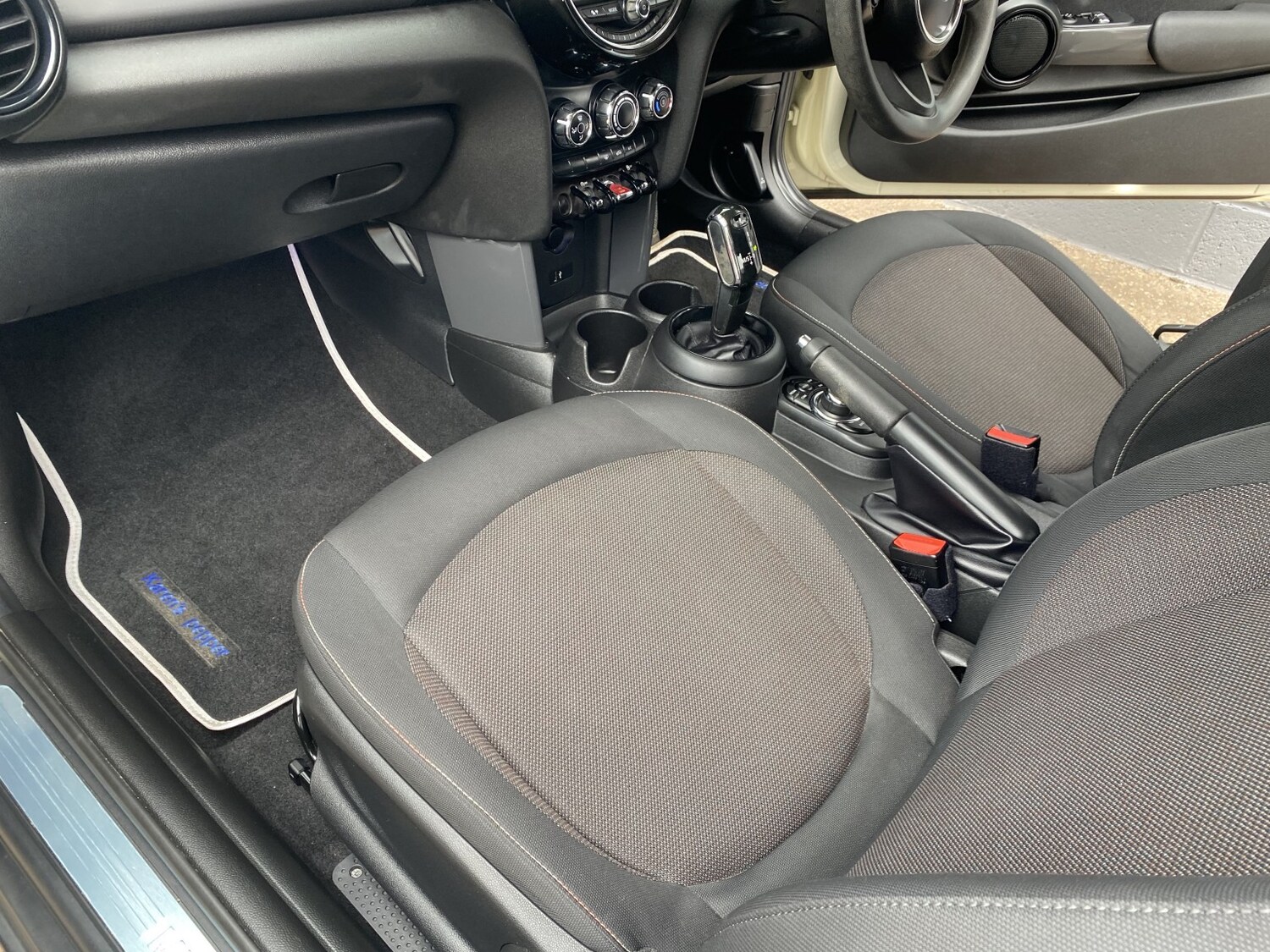 Used MINI Hatch 2019 for sale - 77762661: Photo 37