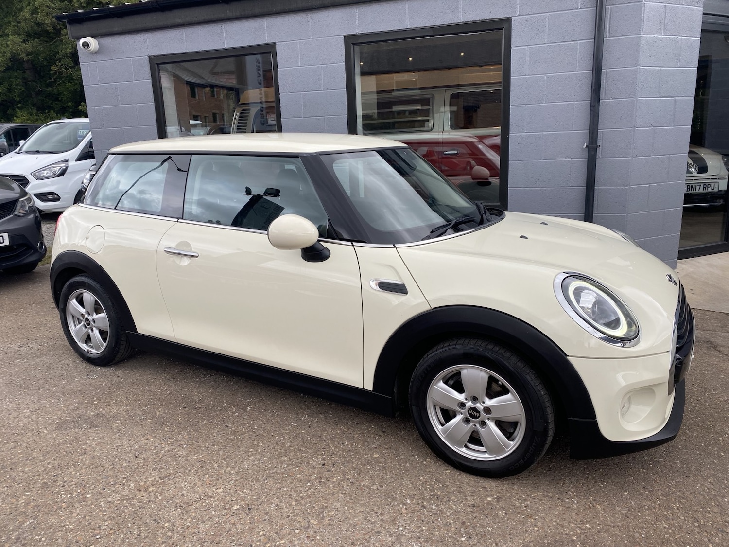 Used MINI Hatch 2019 for sale - 77762661: Photo 8