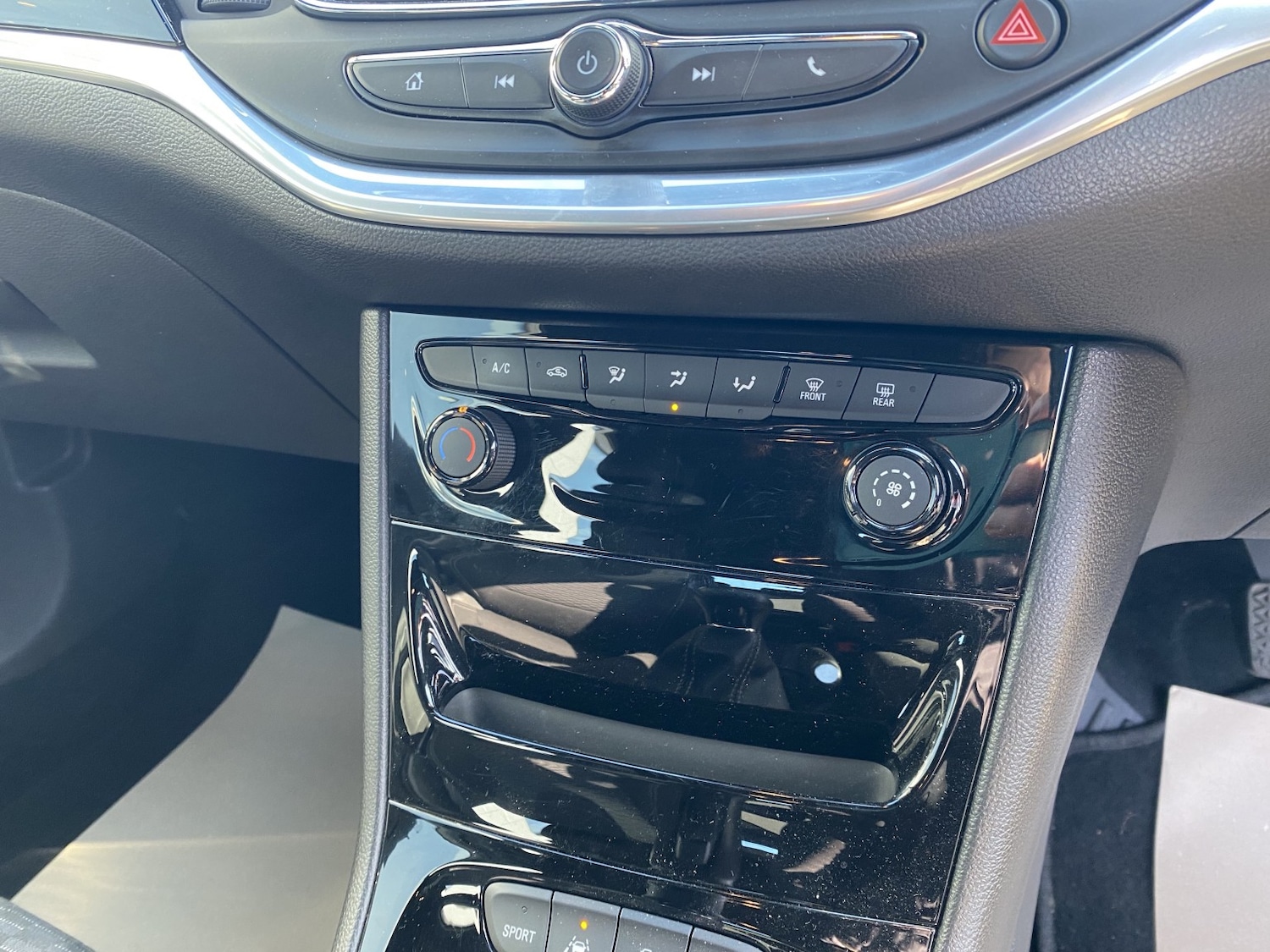 Used Vauxhall Astra 2016 for sale - 77762652: Photo 27