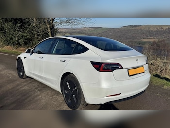 Used Tesla Model 3 2021 for sale - 77945736: Photo