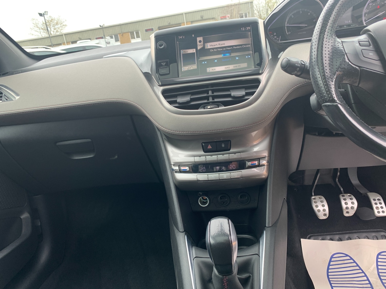 Used Peugeot 208 2013 for sale - 77998489: Photo 13