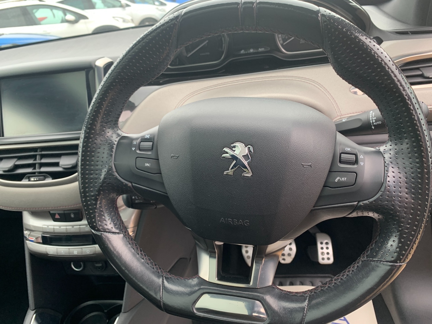 Used Peugeot 208 2013 for sale - 77998489: Photo 18