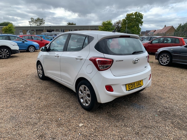 Used Hyundai i10 2015 for sale - 75997111: Photo 6
