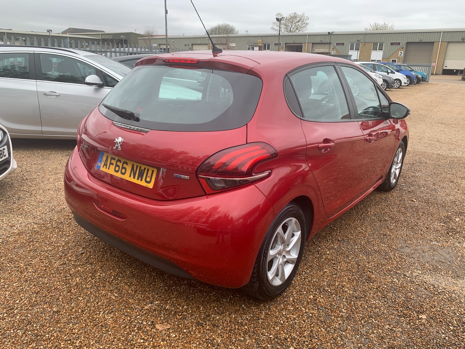 Used Peugeot 208 2017 for sale - 78077709: Photo 3