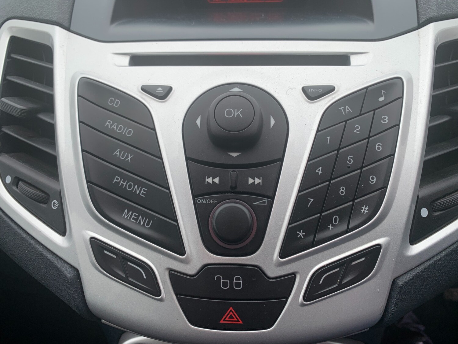 Used Ford Fiesta 2012 for sale - 78078818: Photo 16