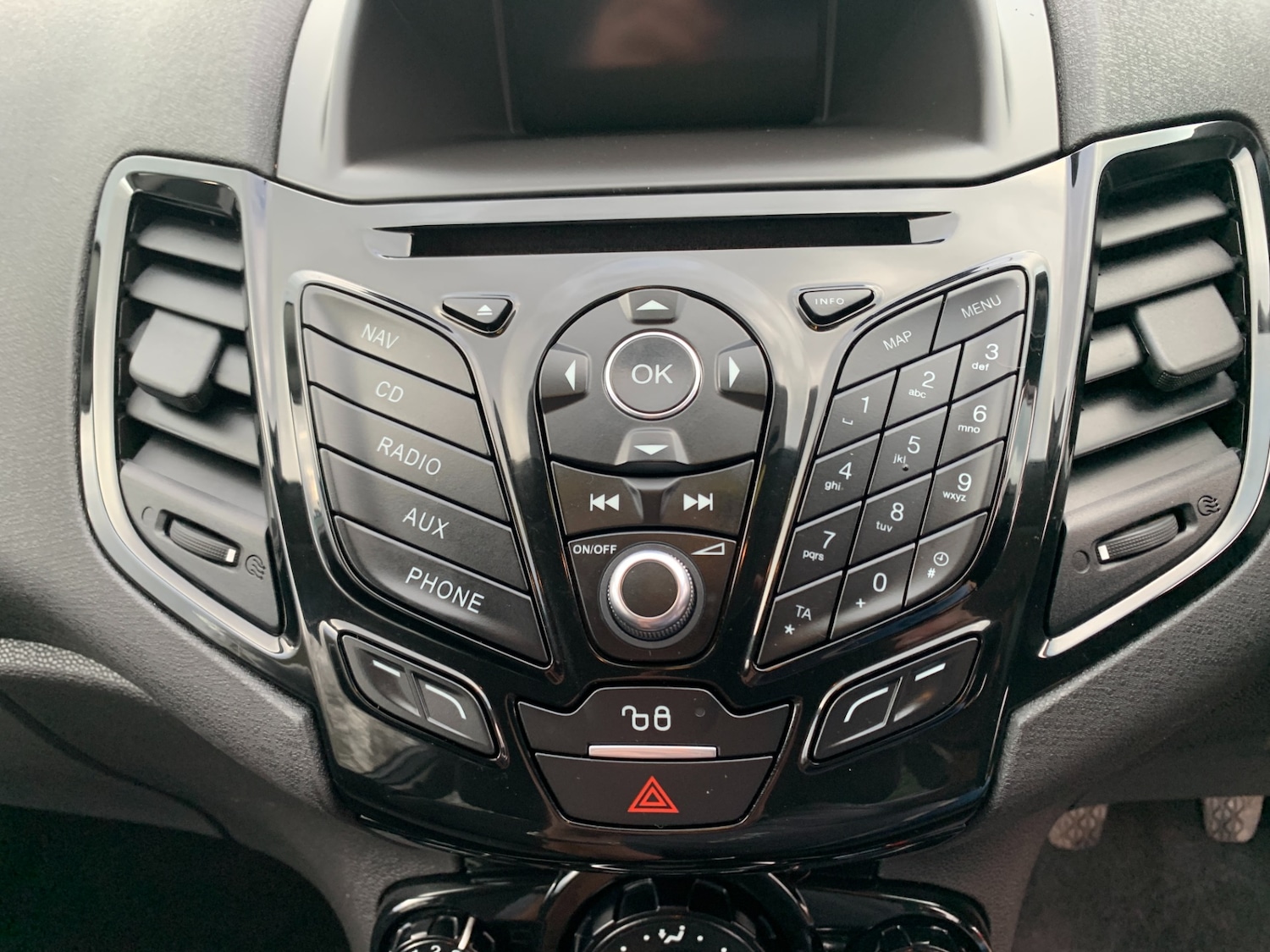 Used Ford Fiesta 2017 for sale - 77261182: Photo 12