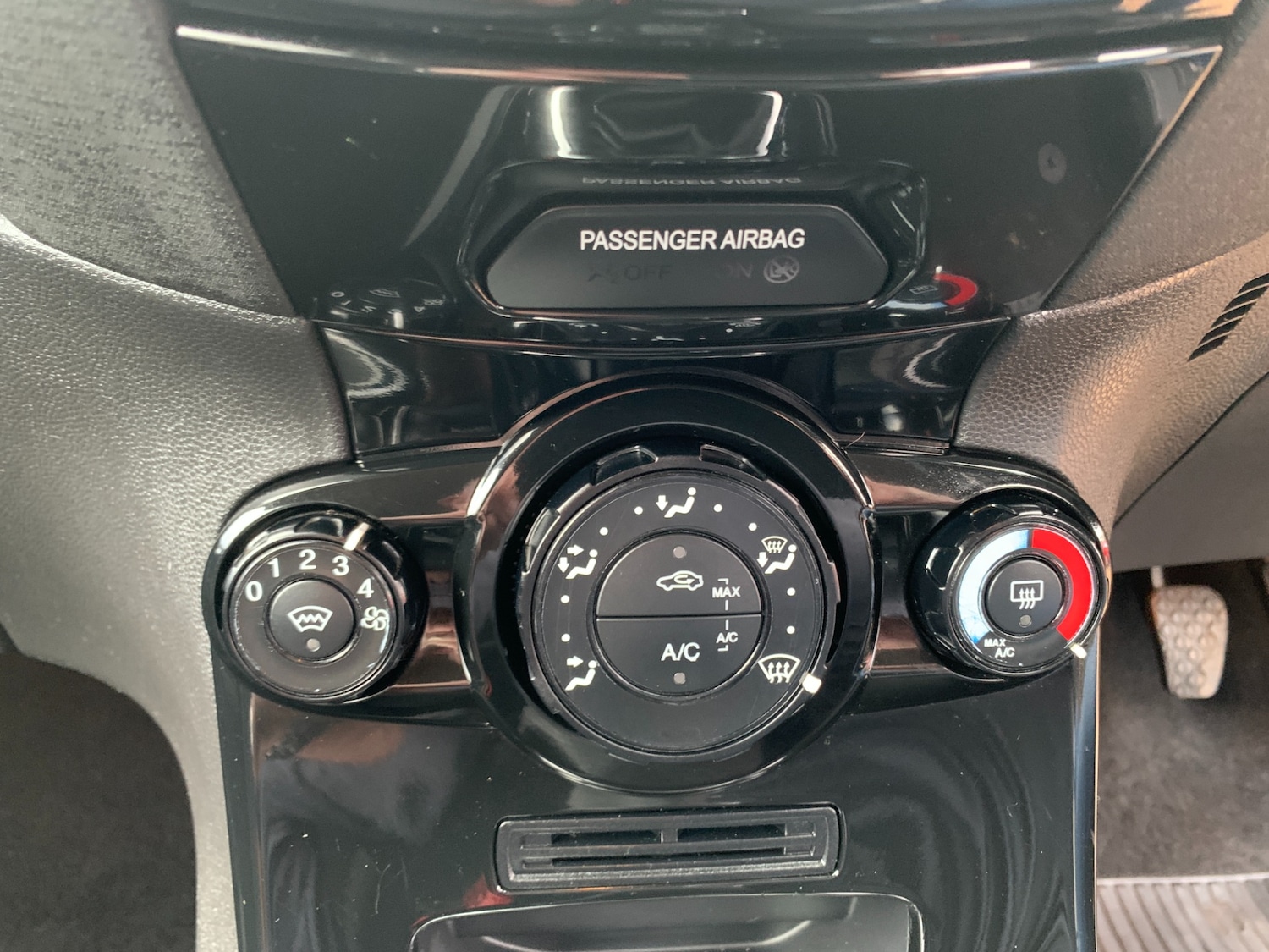 Used Ford Fiesta 2017 for sale - 77261182: Photo 13