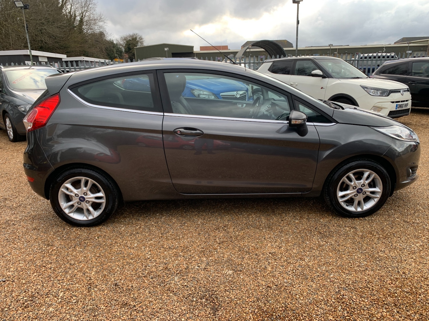 Used Ford Fiesta 2017 for sale - 77261182: Photo 5