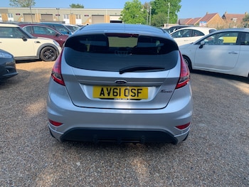 Used Ford Fiesta 2011 for sale - 79381610: Photo