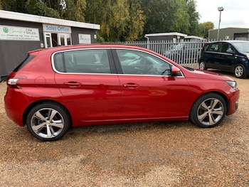 Used Peugeot 308 2015 for sale - 76249475: Photo