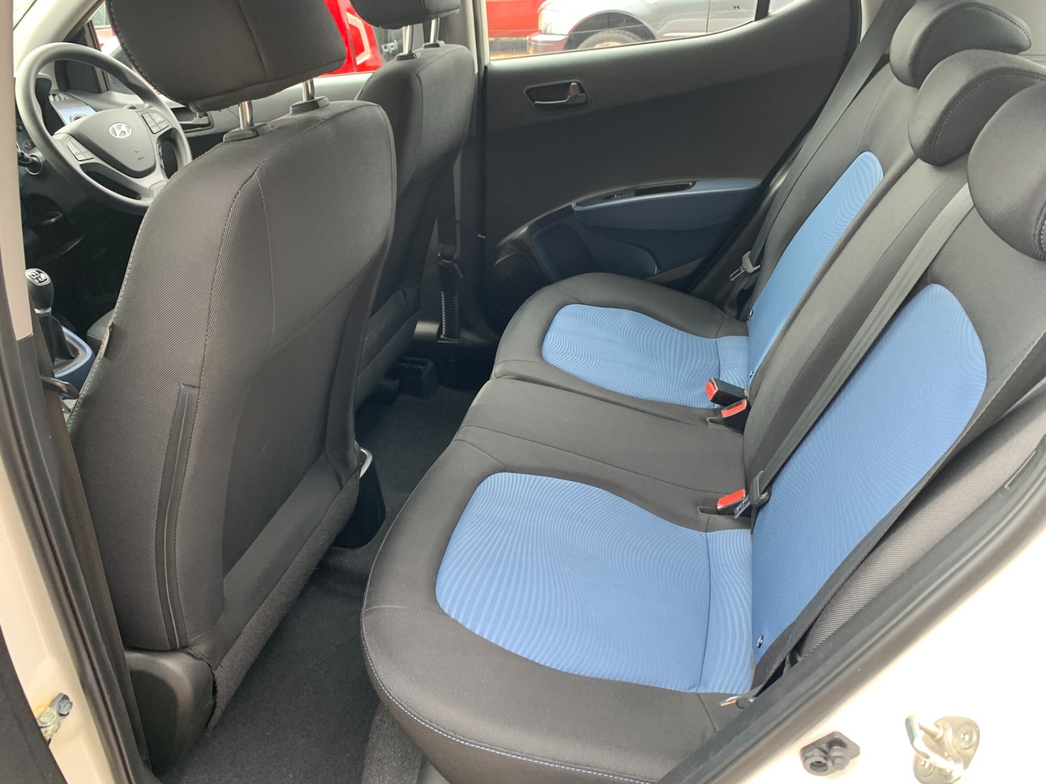 Used Hyundai i10 2015 for sale - 77998317: Photo 14