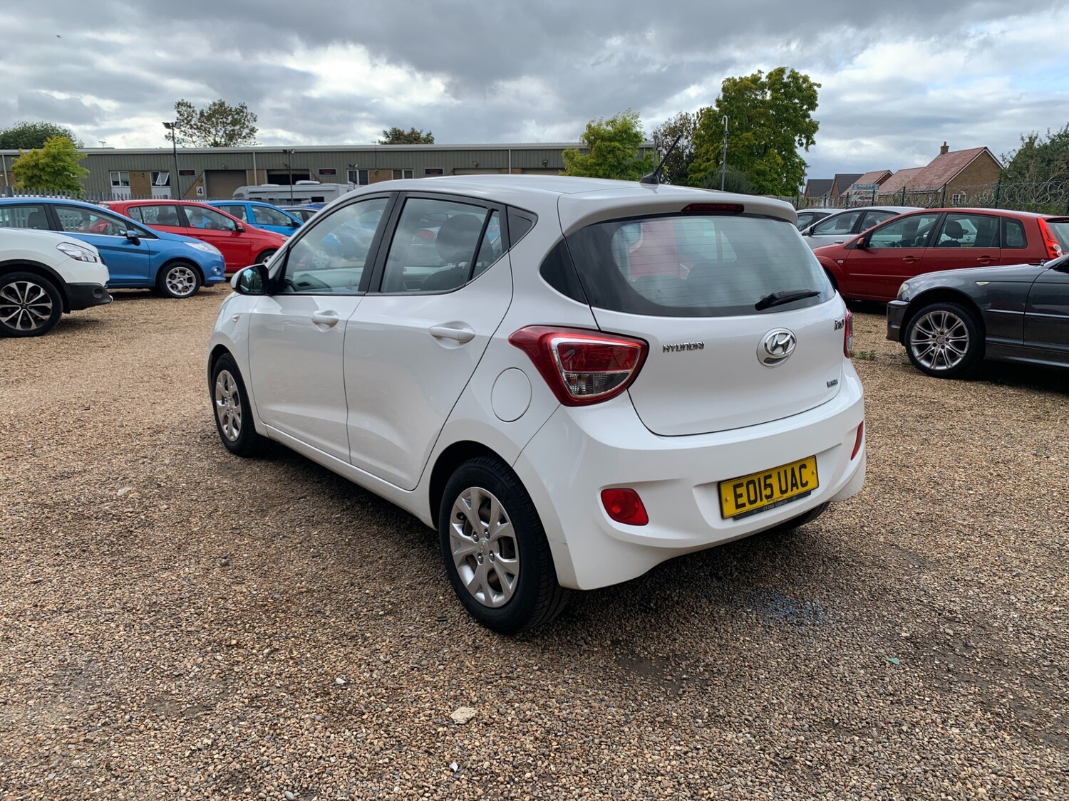 Used Hyundai i10 2015 for sale - 77998317: Photo 4