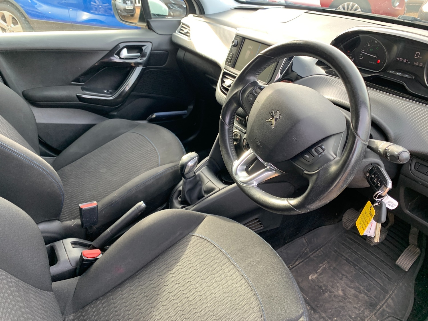 Used Peugeot 2008 2017 for sale - 77997904: Photo 19
