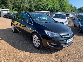 Used Vauxhall Astra 2013 for sale - 78533391: Photo
