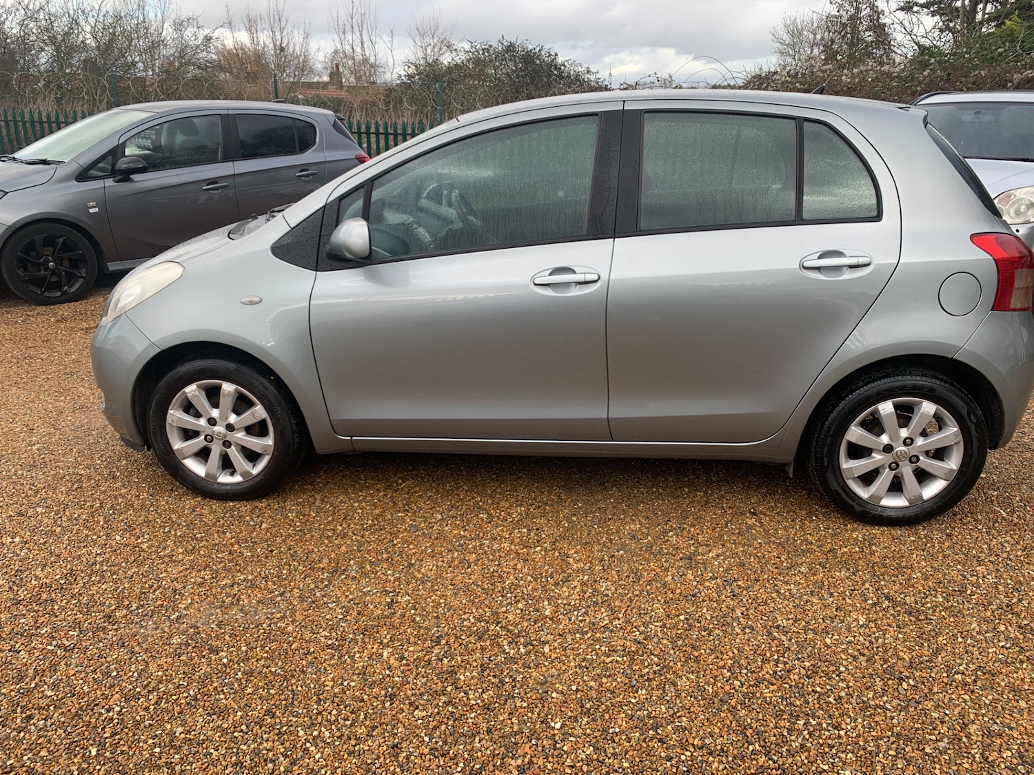 Used Toyota Yaris 2007 for sale - 77517740: Photo 6