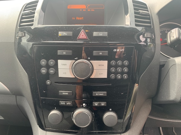 Used Vauxhall Zafira 2012 for sale - 75616409: Photo 9