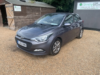 Used Hyundai i20 2015 for sale - 79082352: Photo